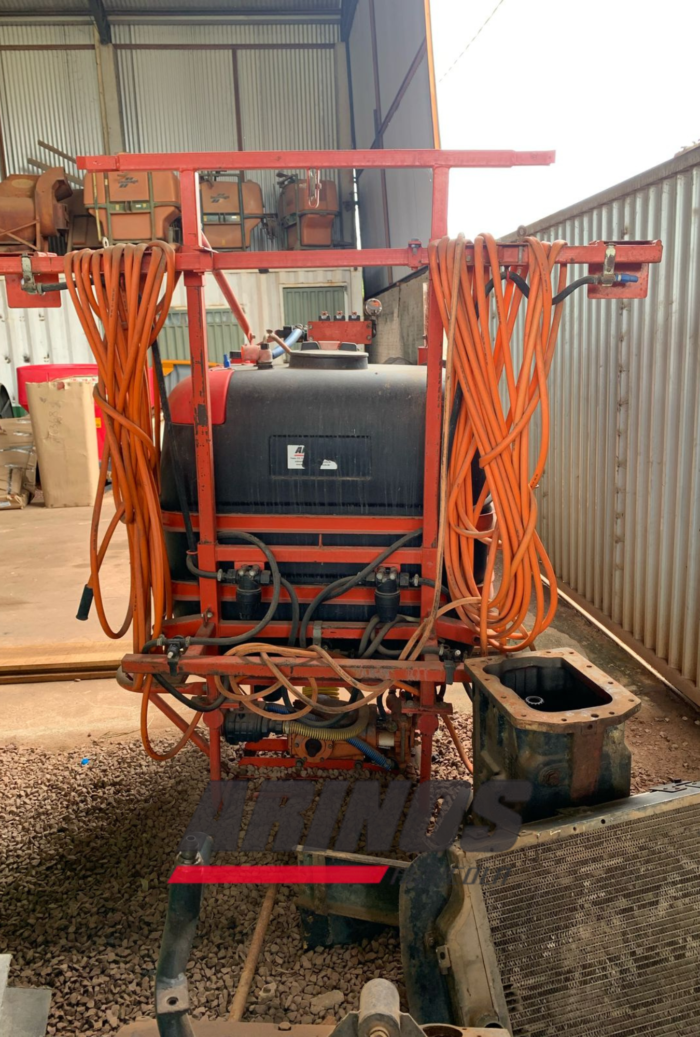 PULVERIZADOR PECUÁRIA 600 LITROS BARRA CURTA - Imagem 2