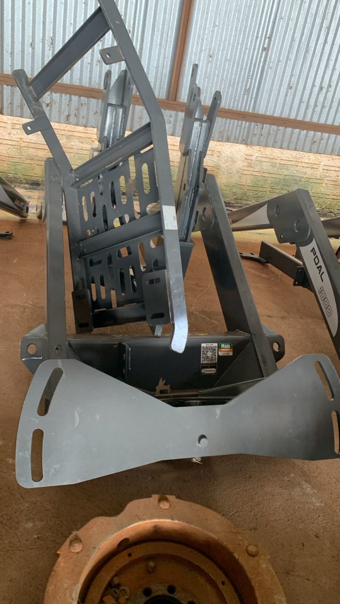 PLAINA DIANTEIRA VALTRA BM 110/BM 125
