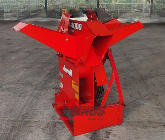 PICADOR/ ENSILADEIRA  MARCA JUMIL