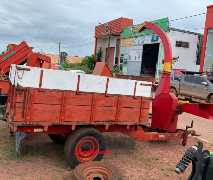 FORRAGEIRA COM CARRETA AGRÍCOLA ACOPLADA - Image 2