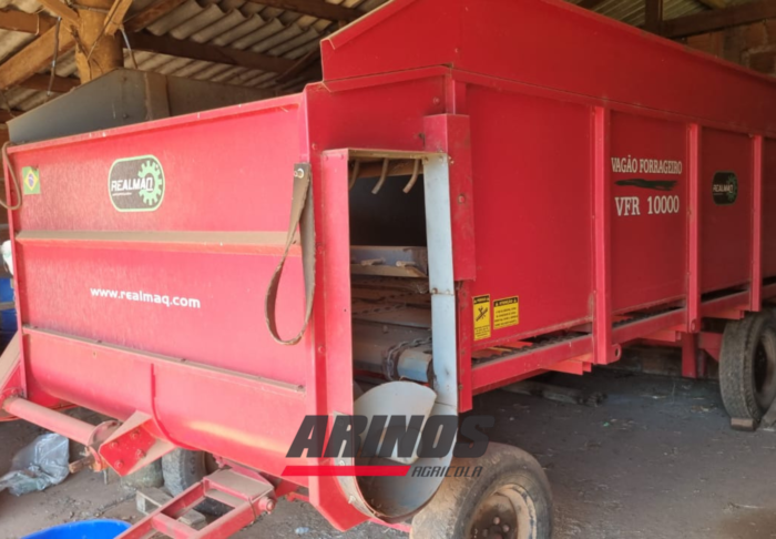 VAGÃO FORRAGEIRO VFR COM 10M³ MARCA REALMAQ