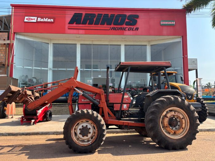 VALTRA 785 COM PLAINA DIANTEIRA 4X4 ANO 2007/2008 - Imagem 3