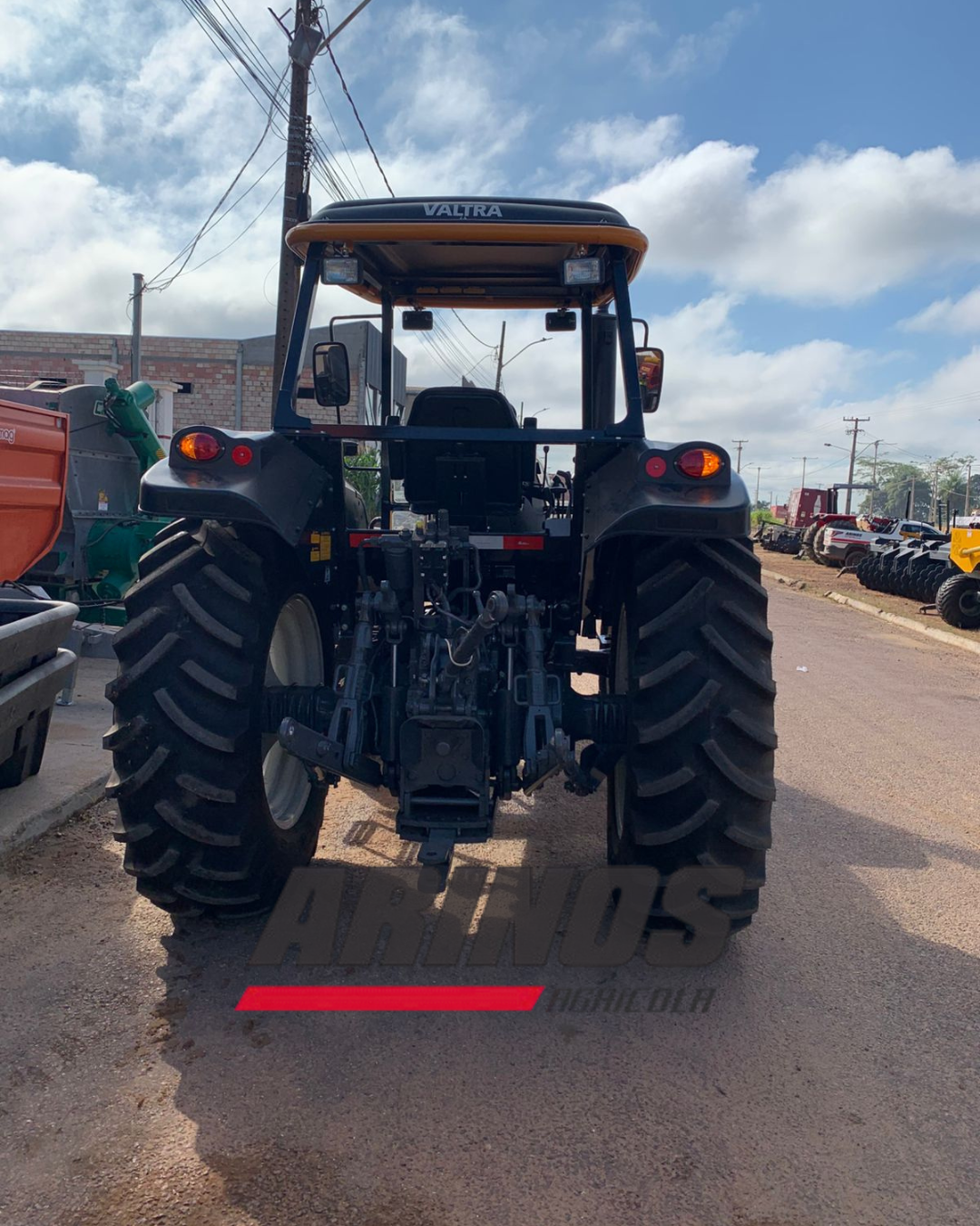 TRATOR VALTRA BM 115 ANO 2025 - Imagem 3