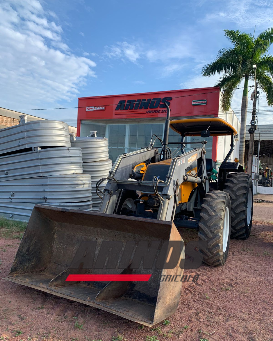 TRATOR VALTRA A750 COM CONCHA E REDUTOR