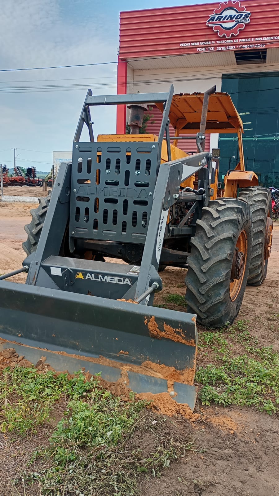 TRATOR VALMET 118 4X4 - Imagem 5