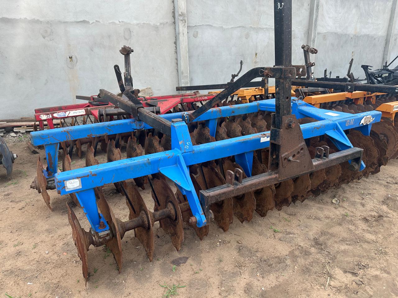 Grade Niveladora de Arasto Tatu 32x22''. - Imagem 2