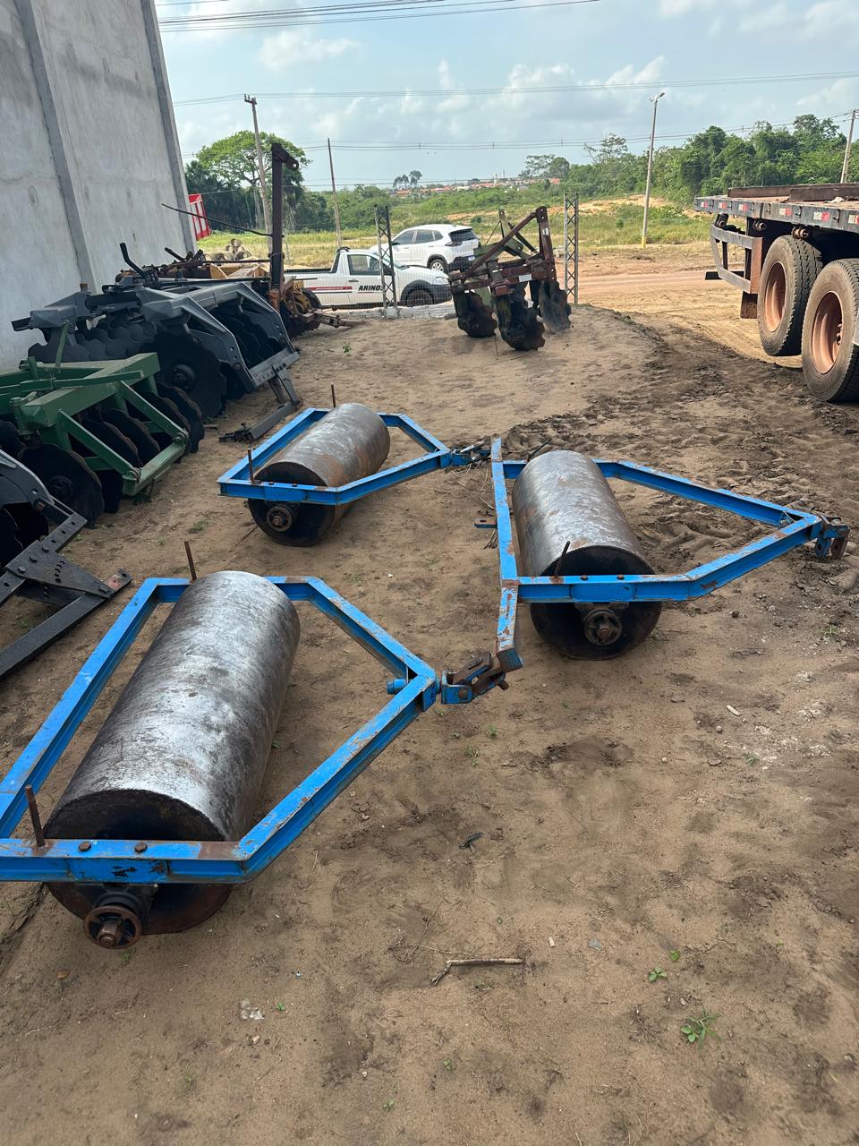 Rolo incorporador de sementes , 4 metros de lastro . - Imagem 2