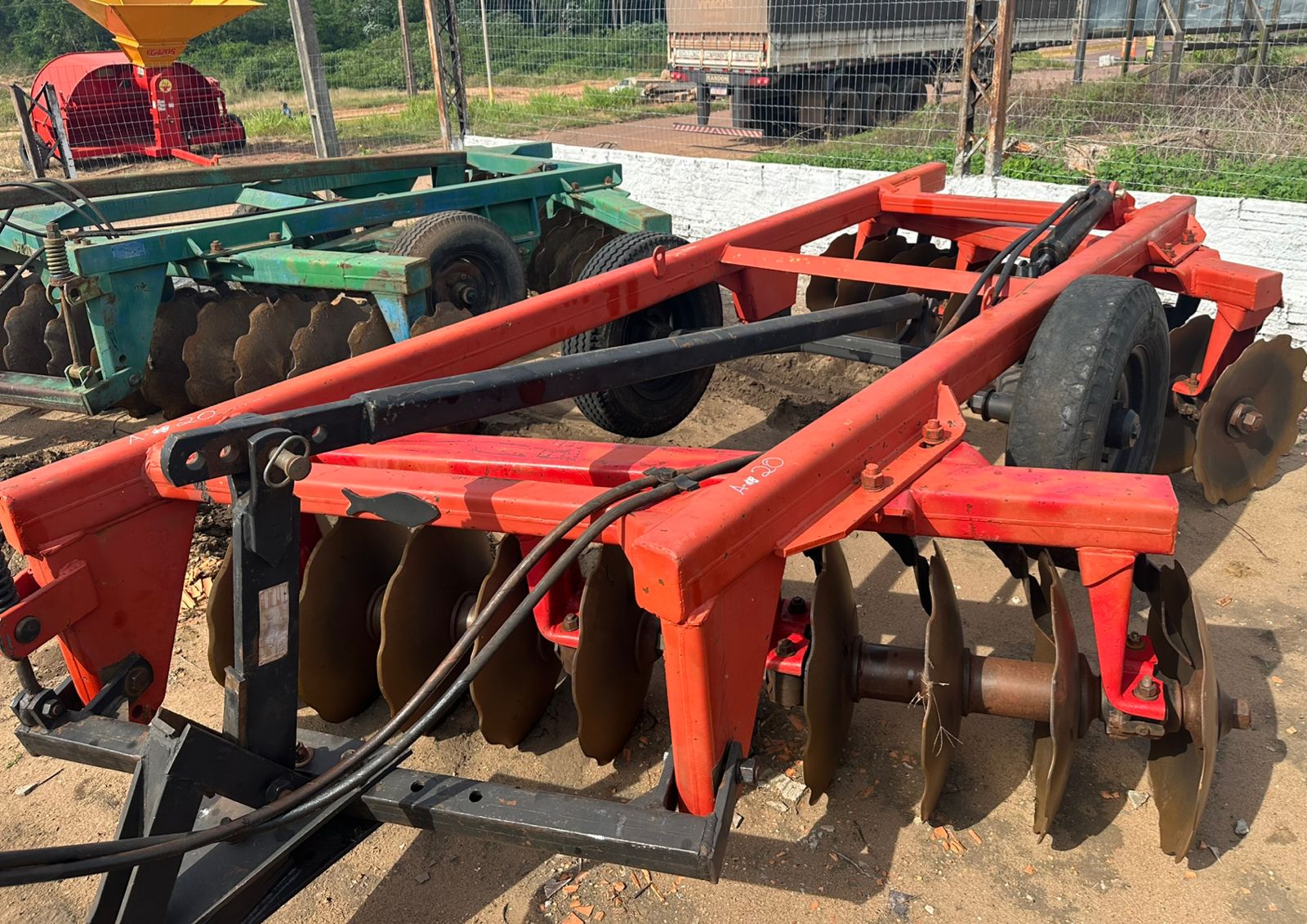 Grade Aradora Controle Remoto 20X26'' Baldan. - Imagem 5